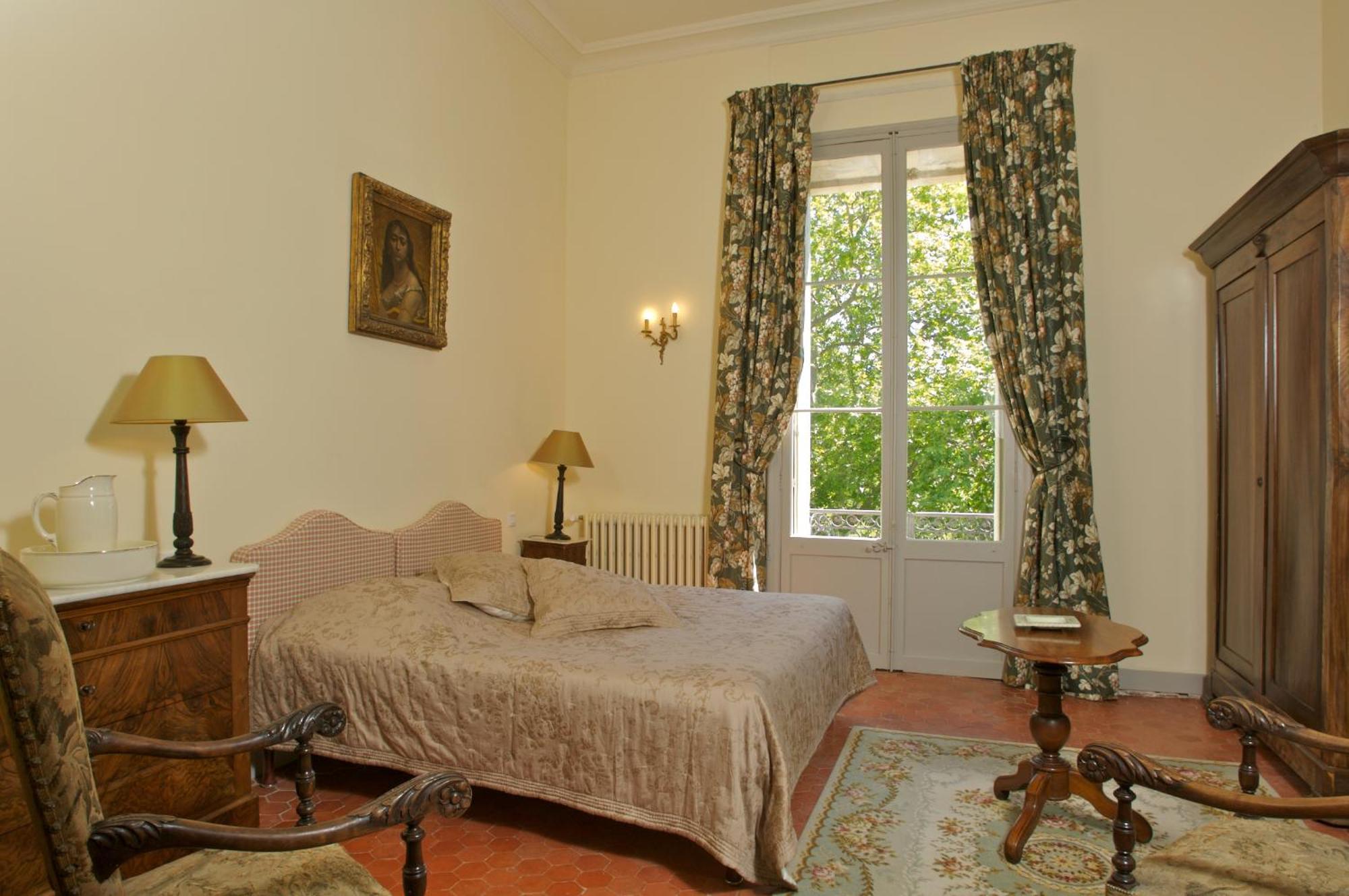 Château Juvenal Hotel Saint-Hippolyte-le-Graveyron Exterior foto